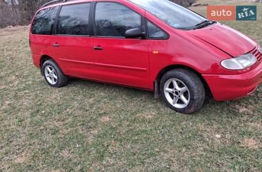 Минивэн Volkswagen Sharan 1999 в Стопчатове