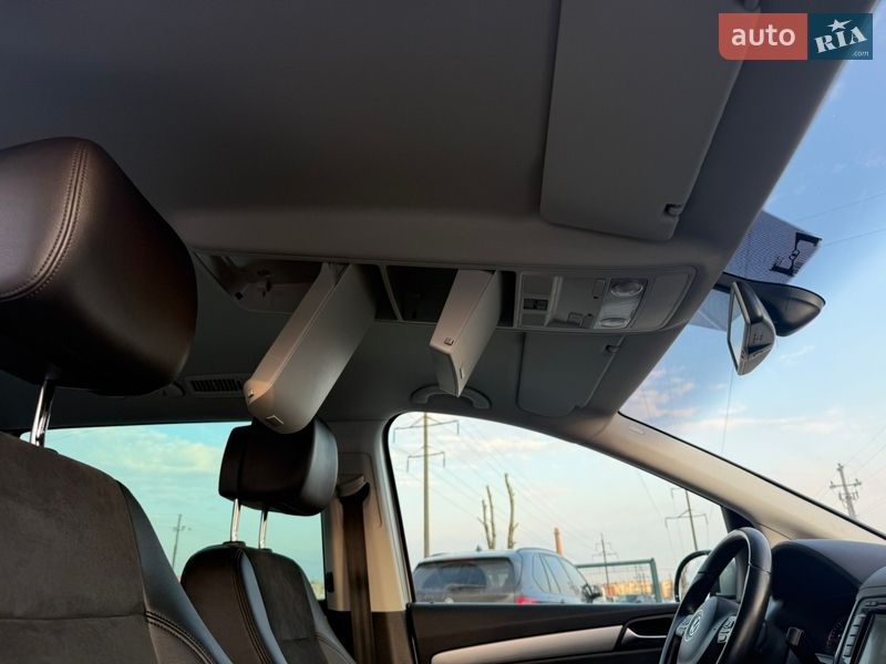 Минивэн Volkswagen Sharan 2014 в Ровно