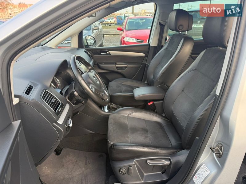 Минивэн Volkswagen Sharan 2014 в Ровно