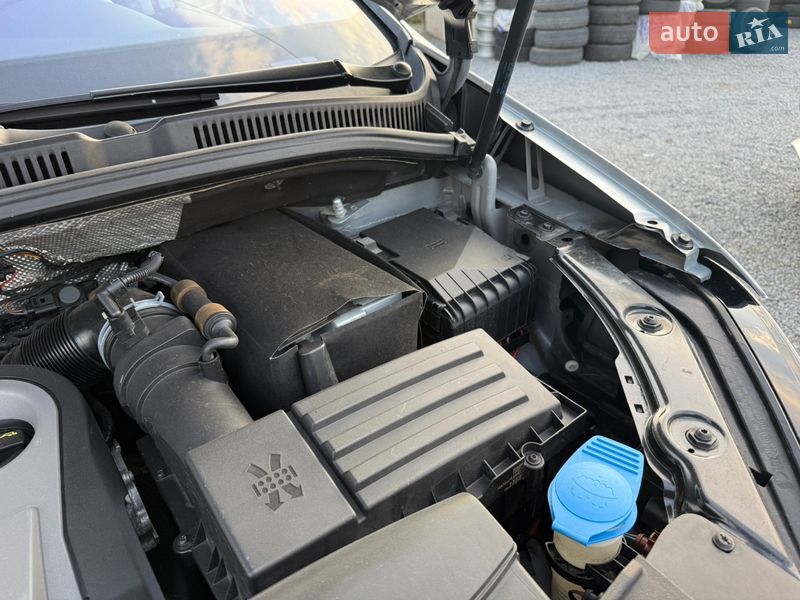 Минивэн Volkswagen Sharan 2014 в Ровно