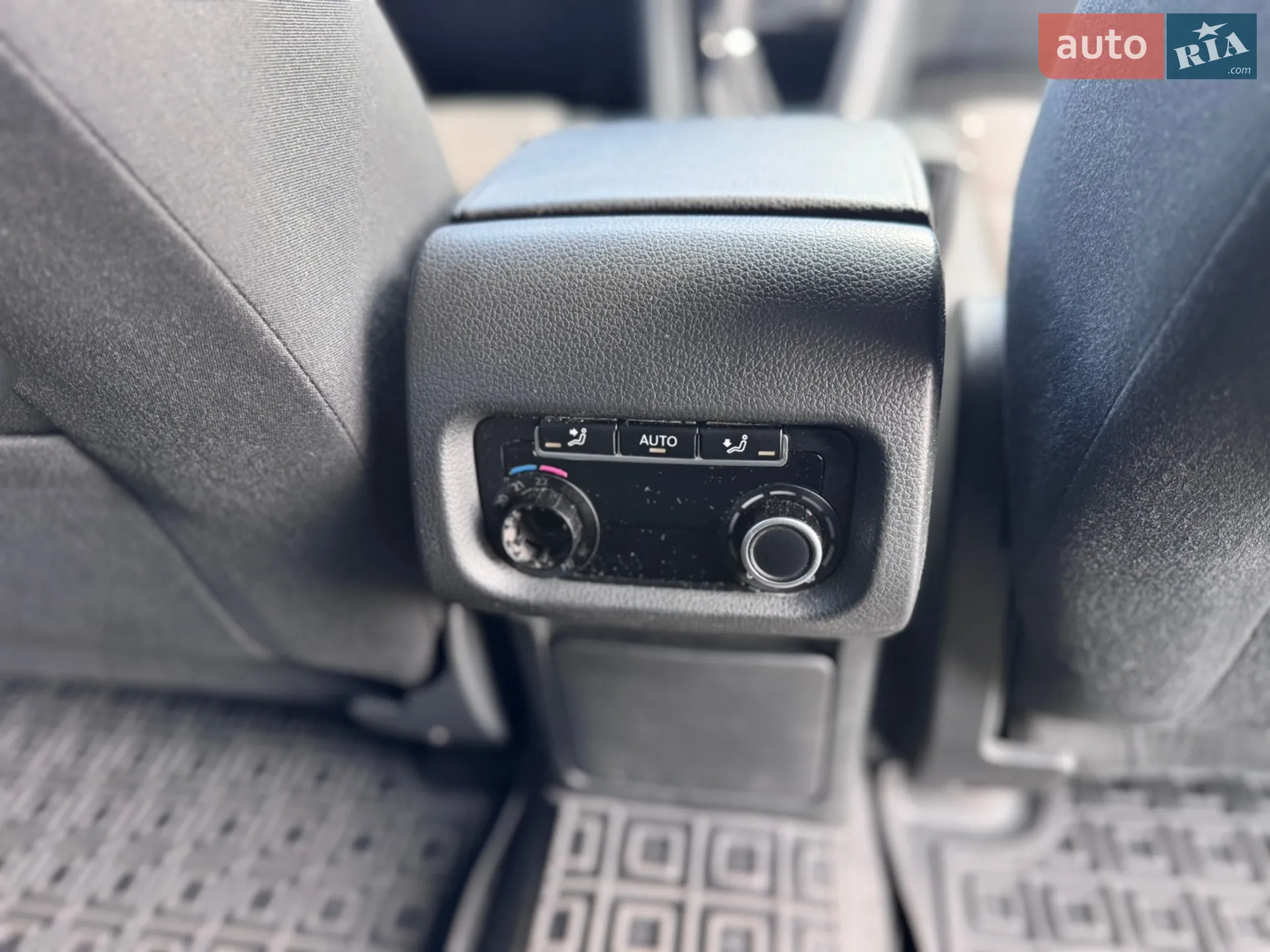 2013 Volkswagen Sharan - мініатюра 25