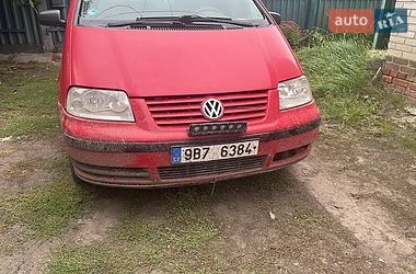 Минивэн Volkswagen Sharan 2001 в Ромнах