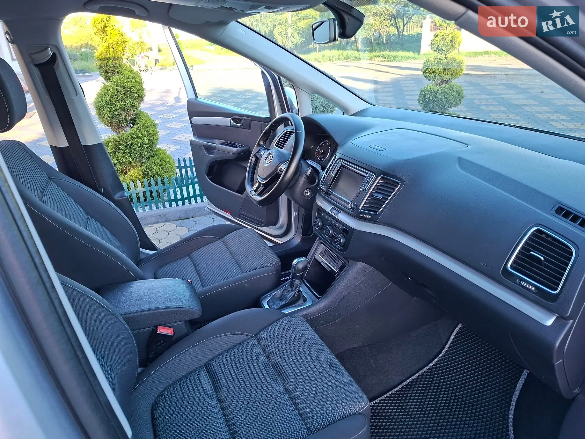Volkswagen Sharan 2016 VIN WVWZZZ7NZGV217804 фото оголошення 13 з 33