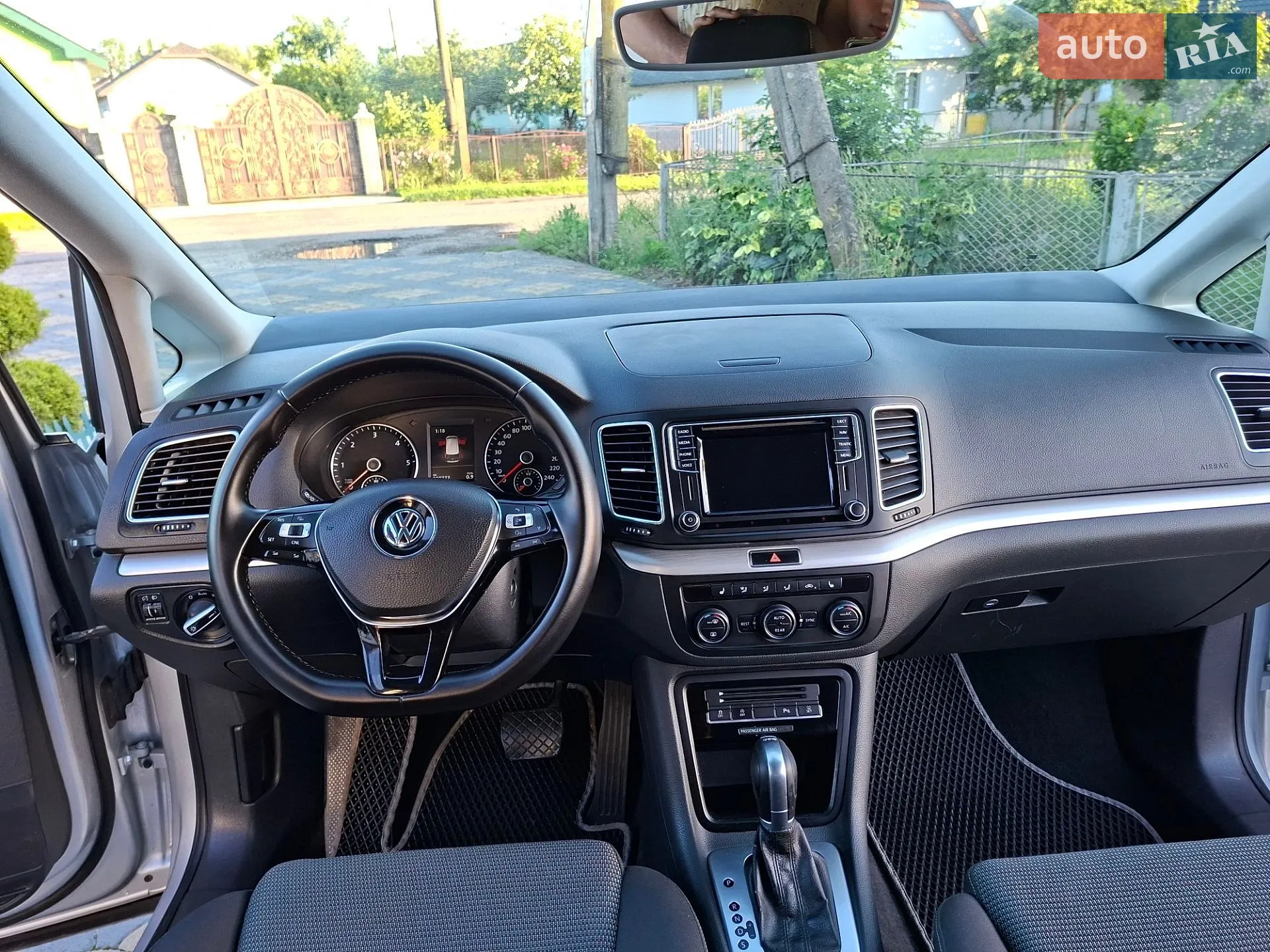 Volkswagen Sharan 2016 VIN WVWZZZ7NZGV217804 фото оголошення 22 з 33