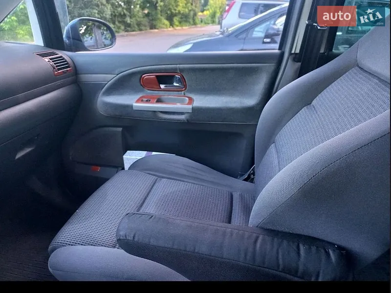Volkswagen Sharan 2005 VIN WVWZZZ7MZ5V035097 фото оголошення 14 з 44