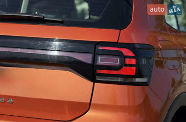 Внедорожник / Кроссовер Volkswagen T-Cross 2021 в 