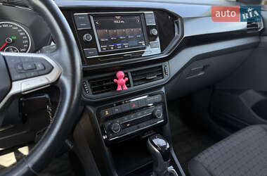 Внедорожник / Кроссовер Volkswagen T-Cross 2021 в 