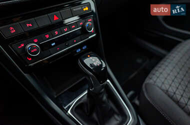 Позашляховик / Кросовер Volkswagen T-Cross 2020 в 