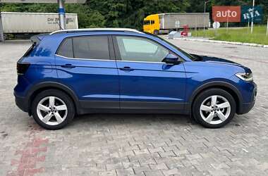 Внедорожник / Кроссовер Volkswagen T-Cross 2021 в 