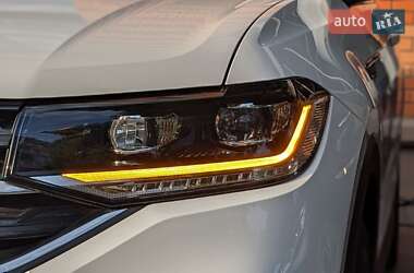 Внедорожник / Кроссовер Volkswagen T-Cross 2024 в 