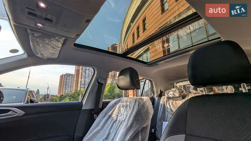 Внедорожник / Кроссовер Volkswagen T-Cross 2024 в Киеве