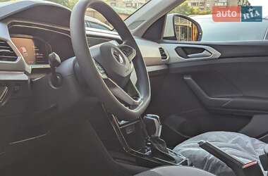 Внедорожник / Кроссовер Volkswagen T-Cross 2024 в 