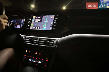 Внедорожник / Кроссовер Volkswagen T-Cross 2020 в 