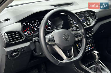 Внедорожник / Кроссовер Volkswagen T-Cross 2022 в 