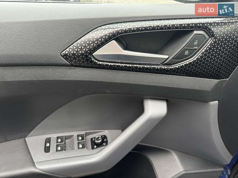 Внедорожник / Кроссовер Volkswagen T-Cross 2020 в Киеве