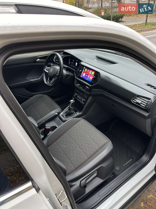 Позашляховик / Кросовер Volkswagen T-Cross 2021 в Києві