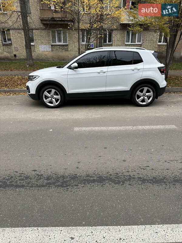 Позашляховик / Кросовер Volkswagen T-Cross 2021 в Києві