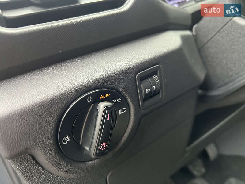 Внедорожник / Кроссовер Volkswagen T-Cross 2020 в Киеве