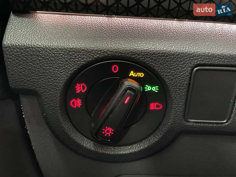 Внедорожник / Кроссовер Volkswagen T-Cross 2020 в Киеве