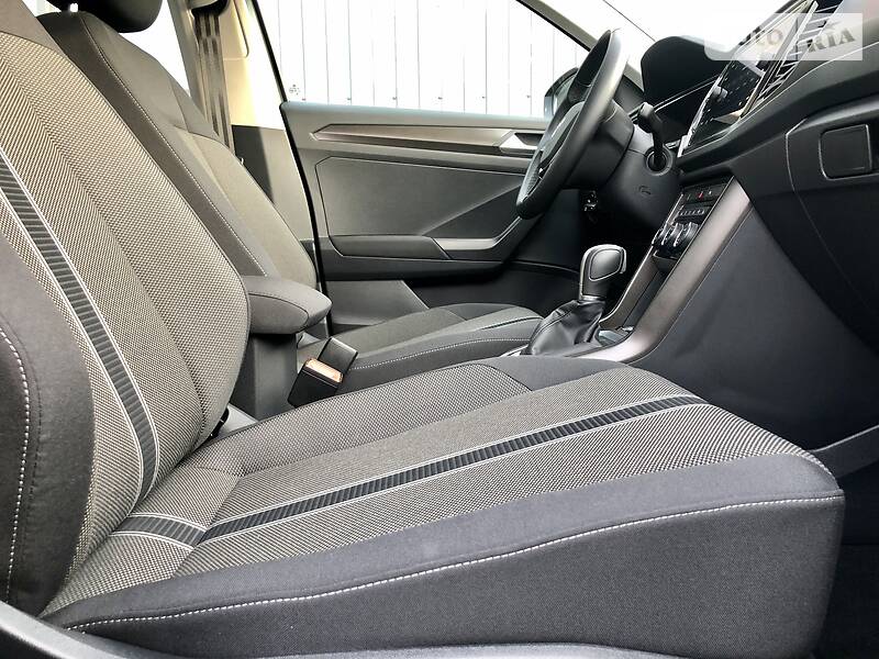 Внедорожник / Кроссовер Volkswagen T-Roc 2019 в Киеве