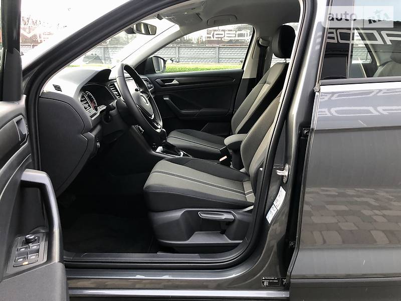 Позашляховик / Кросовер Volkswagen T-Roc 2019 в Києві