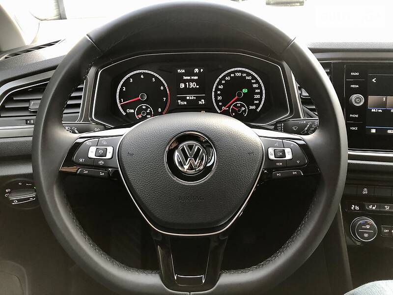 Позашляховик / Кросовер Volkswagen T-Roc 2019 в Києві