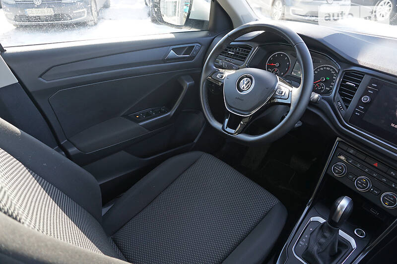 Внедорожник / Кроссовер Volkswagen T-Roc 2019 в Черновцах