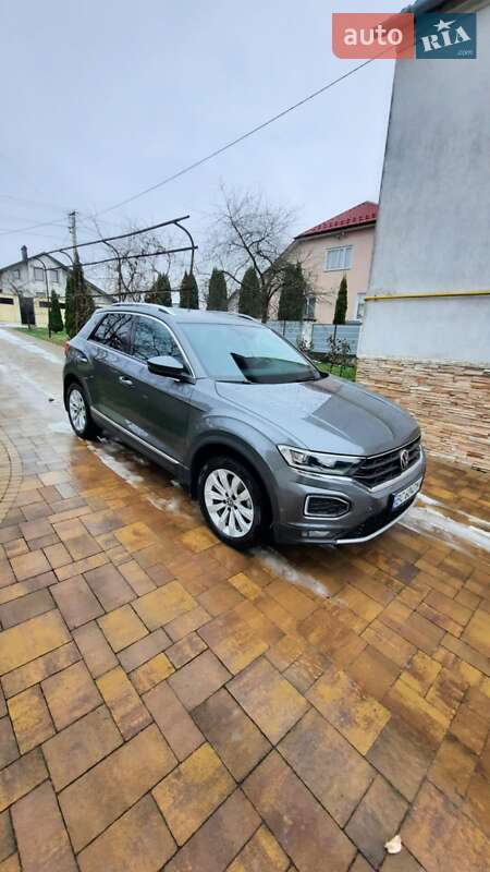 Позашляховик / Кросовер Volkswagen T-Roc 2021 в Львові
