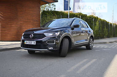 Volkswagen T-Roc 2019