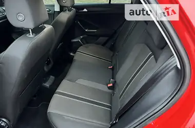 Volkswagen T-Roc 2019
