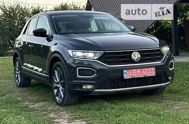 Позашляховик / Кросовер Volkswagen T-Roc 2018 в Івано-Франківську