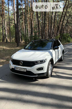 Внедорожник / Кроссовер Volkswagen T-Roc 2021 в Ахтырке