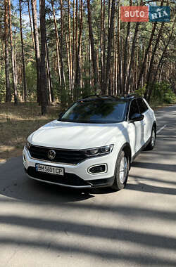 Внедорожник / Кроссовер Volkswagen T-Roc 2021 в Ахтырке