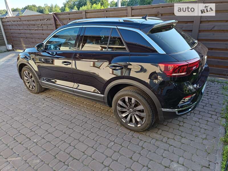 Позашляховик / Кросовер Volkswagen T-Roc 2021 в Харкові