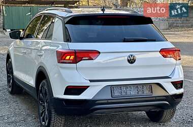 Позашляховик / Кросовер Volkswagen T-Roc 2020 в Києві