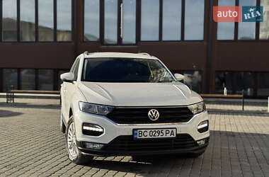 Позашляховик / Кросовер Volkswagen T-Roc 2017 в Івано-Франківську