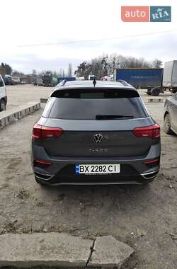 Внедорожник / Кроссовер Volkswagen T-Roc 2021 в Хмельницком