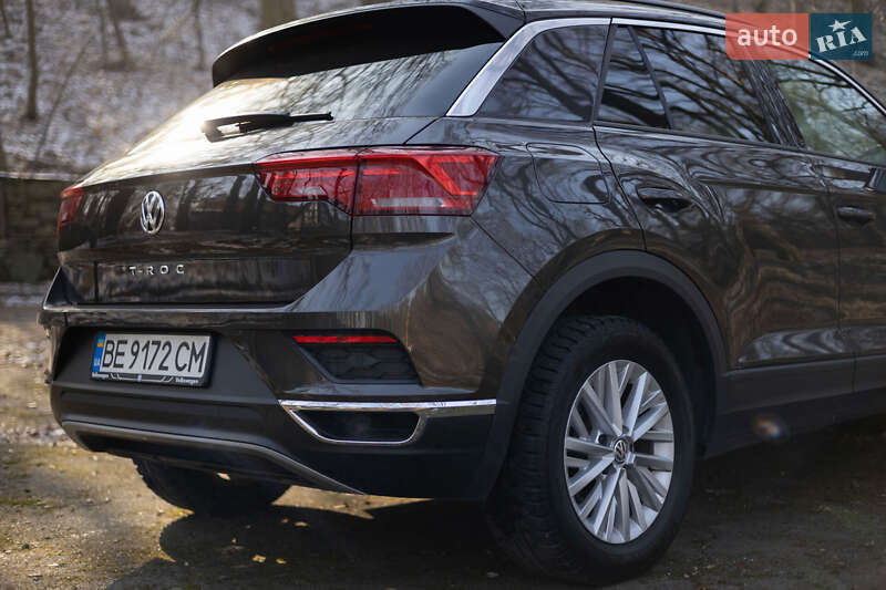 Внедорожник / Кроссовер Volkswagen T-Roc 2019 в Устиновке