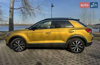 Внедорожник / Кроссовер Volkswagen T-Roc 2019 в Киеве