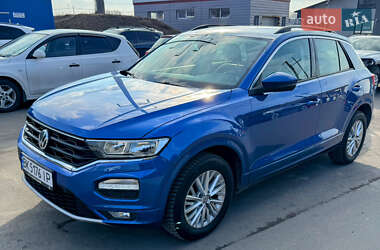 Позашляховик / Кросовер Volkswagen T-Roc 2018 в Рівному