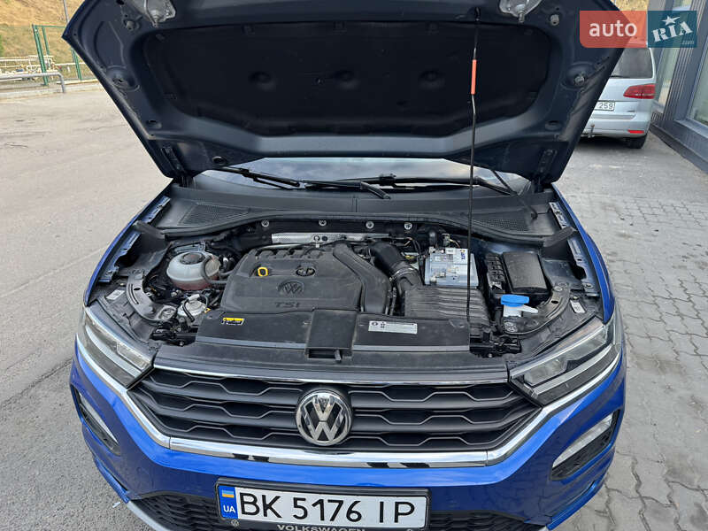 Внедорожник / Кроссовер Volkswagen T-Roc 2018 в Ровно