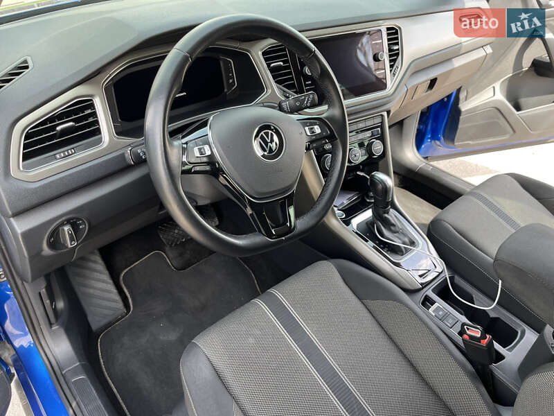 Внедорожник / Кроссовер Volkswagen T-Roc 2021 в Запорожье