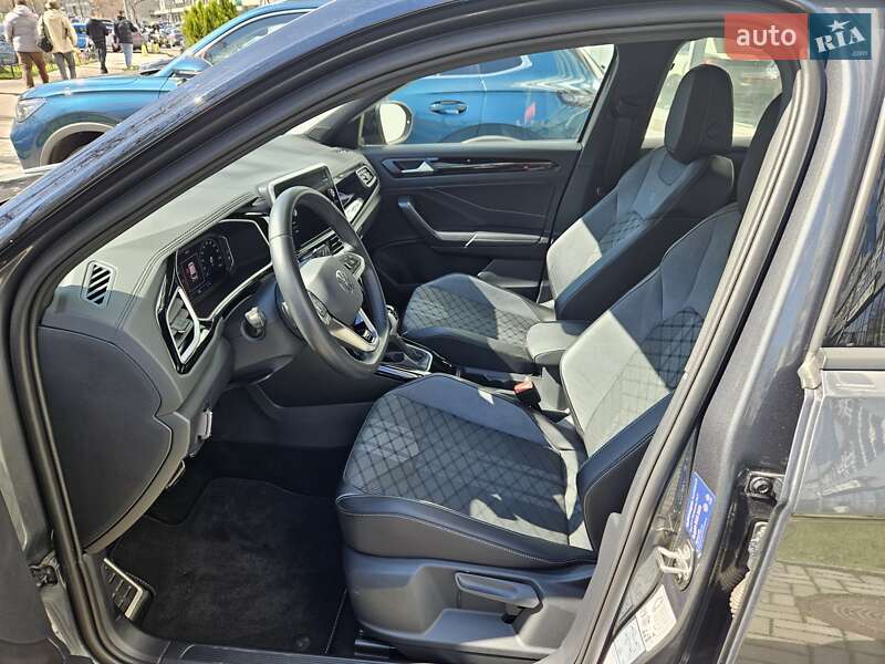 Позашляховик / Кросовер Volkswagen T-Roc 2023 в Києві