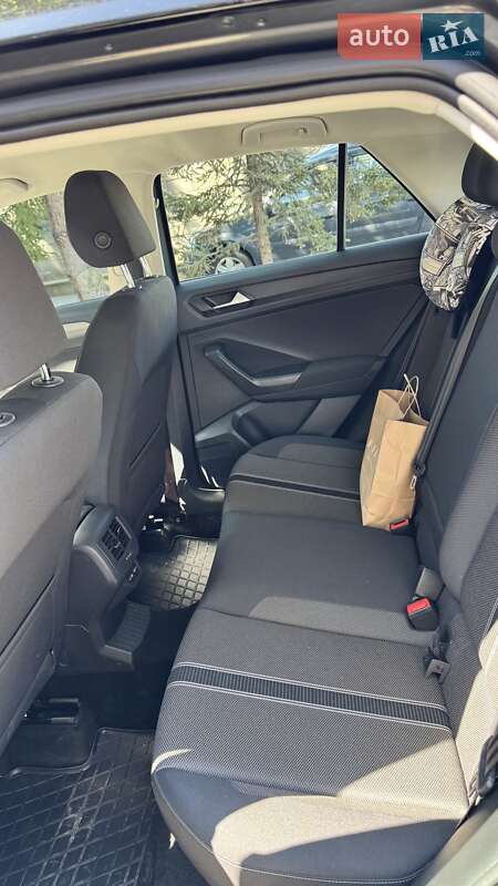 Позашляховик / Кросовер Volkswagen T-Roc 2021 в Вараші