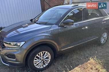 Позашляховик / Кросовер Volkswagen T-Roc 2021 в Харкові