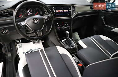 Внедорожник / Кроссовер Volkswagen T-Roc 2019 в 
