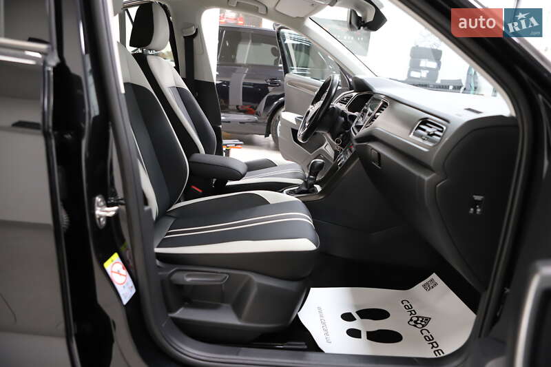 Внедорожник / Кроссовер Volkswagen T-Roc 2019 в Дрогобыче