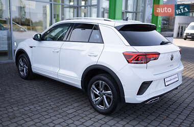 Внедорожник / Кроссовер Volkswagen T-Roc 2022 в 