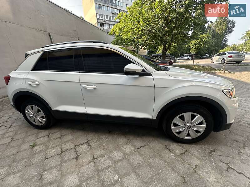 Внедорожник / Кроссовер Volkswagen T-Roc 2019 в Днепре