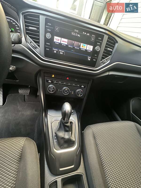 Внедорожник / Кроссовер Volkswagen T-Roc 2019 в Днепре